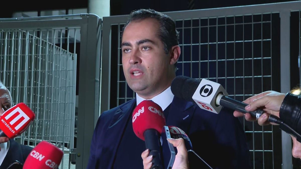 Kuntz admite ter avisado defesa de Bolsonaro